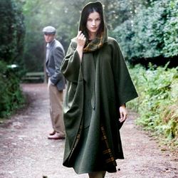 Green Wool Country Walking Cape