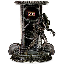 Alien Illuminated Digital Clock with Xenomorph Figure