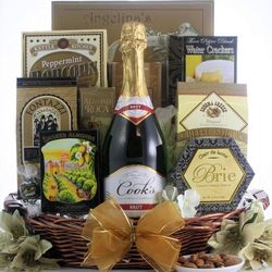 Cook's California Champagne Gift Basket