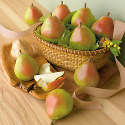 New Gold Spring Pear Gift Basket