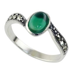 Elusive Green Onyx Cocktail Ring
