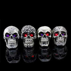 Creepy Skull Prop with Lighted Eyes
