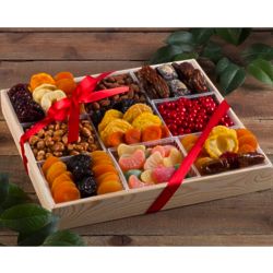 Deluxe Dried Fruit and Nut Gift Platter