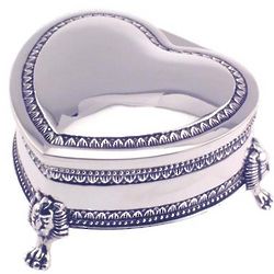 Engraved Footed Heart Hinged Jewelry Box