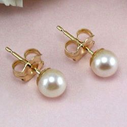 Akoya Cultured Pearl Earrings