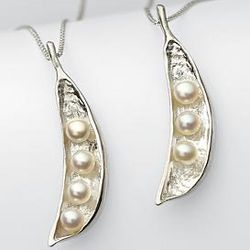 1 Pearl Sterling Silver Pea in a Pod Necklace