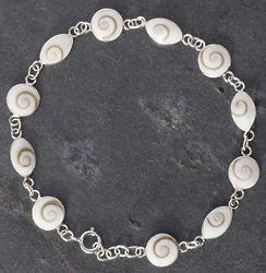 Shiva Eye Seashell Bracelet