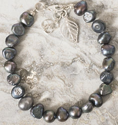 Baroque Gray Pearl Bracelet