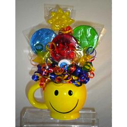 Lollipop Bouquet in Smiley Face Mug