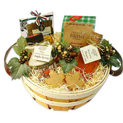 Wisconsin Maple and Honey Gift Basket