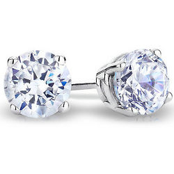 1/2 Carat Diamond Stud Earrings in 14K White Gold