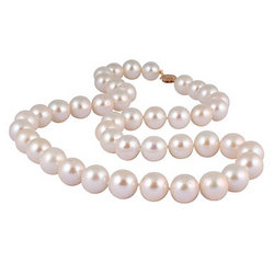 Natural Freshwater Round Pearl Necklace with 14K Gold Clasp