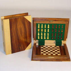 Wood Book-Style Magnetic Chess Set