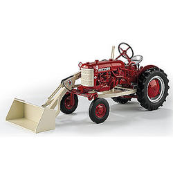 1958 Farmall 560 Cub Diecast Tractor with Working One-Arm Loader