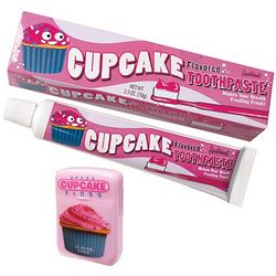 Cupcake Flavored Toothpaste and Floss Gift Set