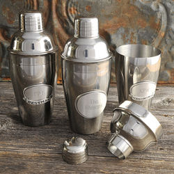 Mixologist Cocktail Shaker with Personalized Pewter Medallion