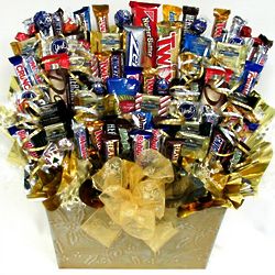 A Golden Christmas Candy Gift Basket