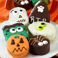 Spooky 'n Scary Mini Brownie Cakes Gift Box