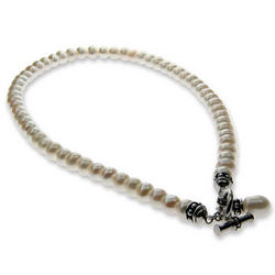 Single Strand of Freshwater White Pearls Necklace