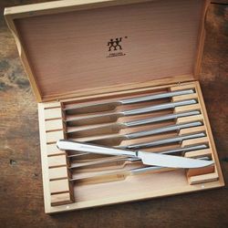 High-Carbon Stainless Steel Dishwasher Safe Steak Knives with Box
