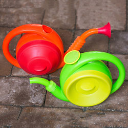 Collapsible Watering Can with Flexible Neck