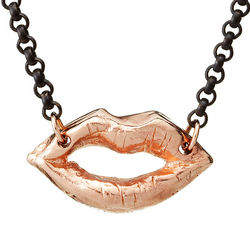 I Speak Up Rose Gold Lips Necklace