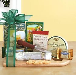 Cheeseboard with Gourmet Treats Gift Set