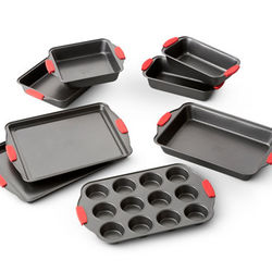 8 Piece Bakeware Set with Red Silicone Handles