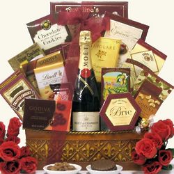 Valentine Sophisticate Wine Gift Basket