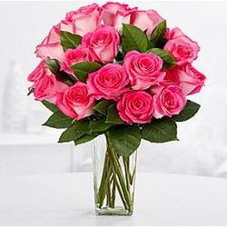 18 Pink Pearl Roses with Contempo Vase & Spa Set