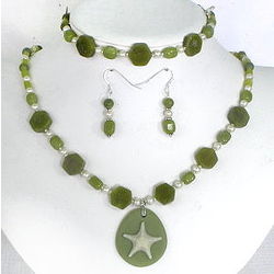 Olive Jade and Pearls Pendant Set