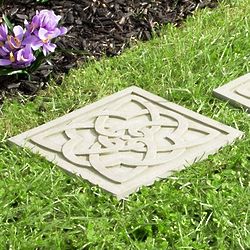 Celtic Knot Stepping Stone Accent