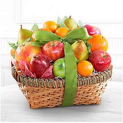 Classic Fresh Fruit Basket