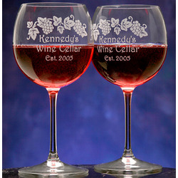 Personalized Grape Vine Design Crystal Wine Glass Set