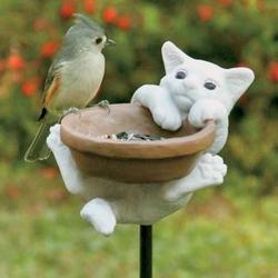 Kitten Yard Stake Bird Feeder