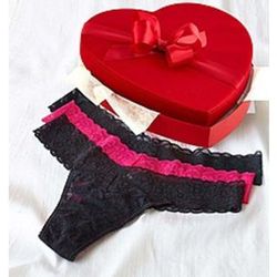 Lace Panty Set in a Heart Box