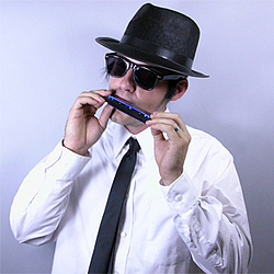 Complete Blues Brothers Costume Kit - FindGift.com