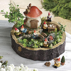 Miniature Gnomes Fairy Garden Sculpture