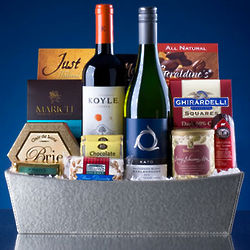 Wine & Appetizers Gift Tray
