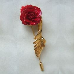 Red Miniature Preserved Rose Bud Pin