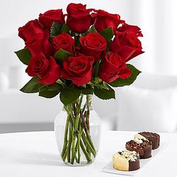12 Red Roses with Dipped Cheesecake Trio