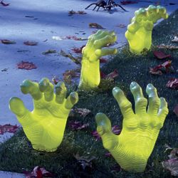 4 Creepy Hand Halloween Lawn Decorations