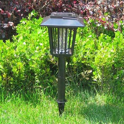 Mosquito Zapping Garden Lamp