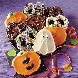 20 Halloween Pretzels and Cookies
