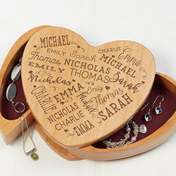 Close To Her Heart Personalized Alderwood Jewelry Box