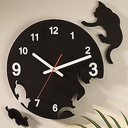 Kitty Cat Chase Clock