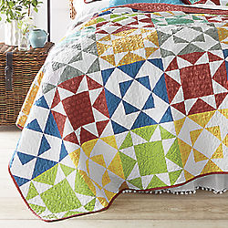 Farmhouse Patch Oversized Quilt in Full/Queen