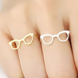Spectacular Eyeglasses Ring