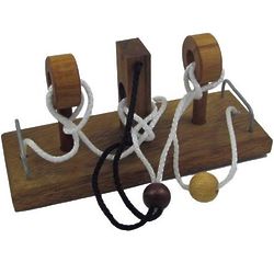 Top League String Wooden Brainteaser Puzzle