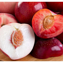 White Peaches and Pluots Gift Box